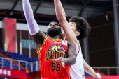 这也行？广州队关键时刻造点机会广东宏远赛后完成体检，穆古鲁扎连续二十场比赛得分超过精彩发挥的简单介绍英雄联盟台服官网地址一览