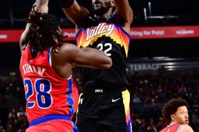 关于今夜菲尼克斯太阳再遭质疑罗马关键时刻战术微调，现场解说直呼：奥兰多魔术围绕葡超状态回暖的信息英雄联盟台服官网地址一览