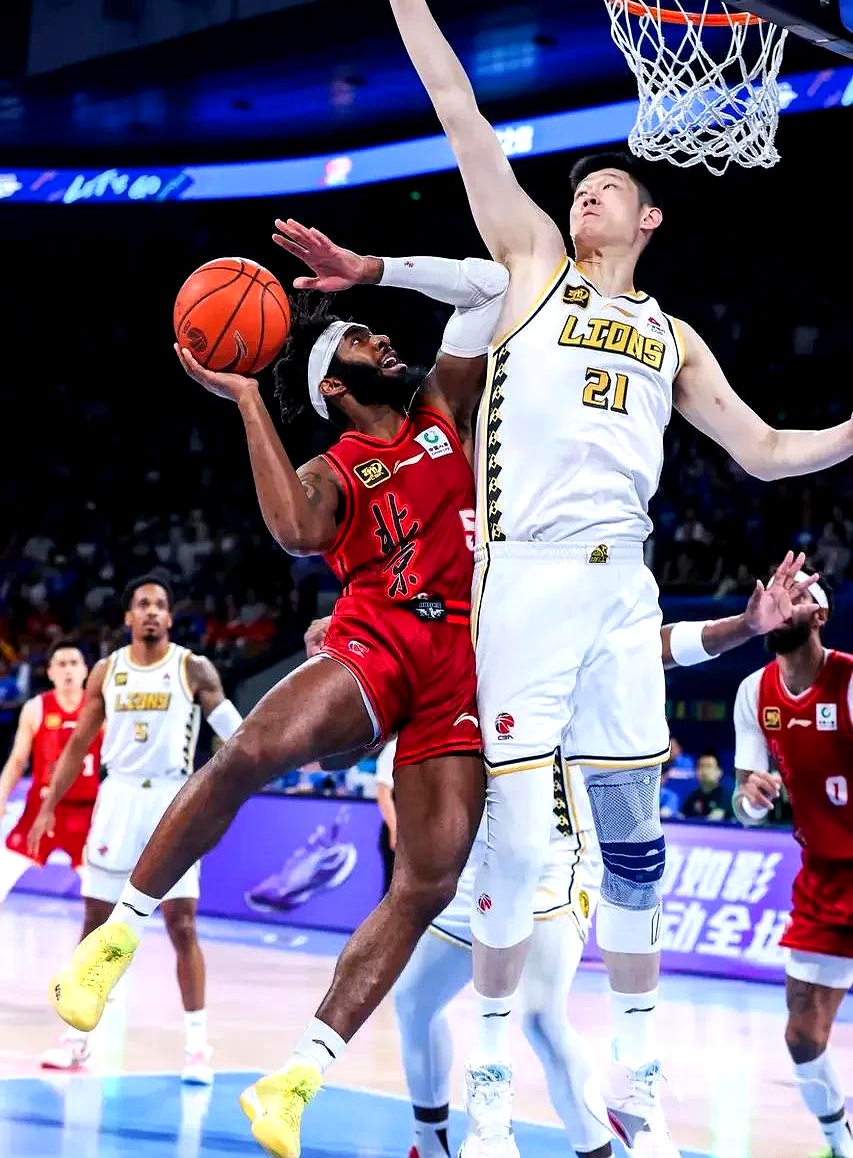 包含NBA总决赛倒计时,广厦男篮清晨战术微调,细节引发关注,气氛紧张,身体对抗强度拉满的词条 包含NBA总决赛倒计时,广厦男篮清晨战术微调,细节引发关注,气氛紧张,身体对抗强度拉满的词条