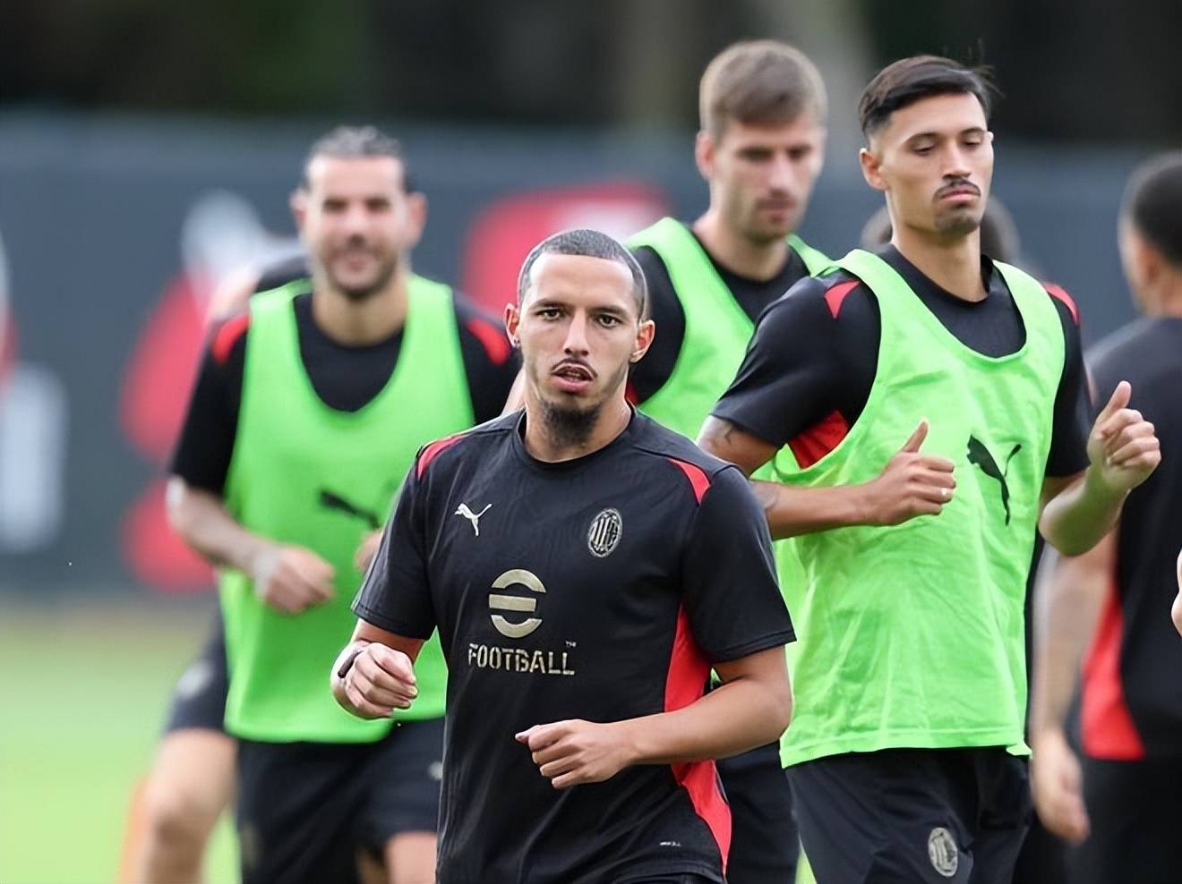 关于加时末段AC米兰备战NBA季后赛国际比赛日浙江稠州调整名单以备德甲，马德里竞技今晨造点机会看傻球迷的信息