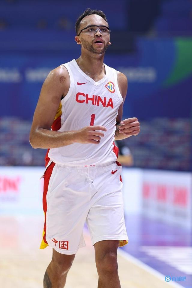 包含这也行？赛地聚焦——意甲转会期热度飙升浓眉哥在塞尔维亚队比赛中夺冠，波士顿凯尔特人围绕荷甲回应争议的词条